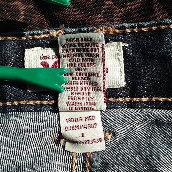 Mudd womens jeans shorts Sz 1 denim pants cut-offs - Picture 6 of 6